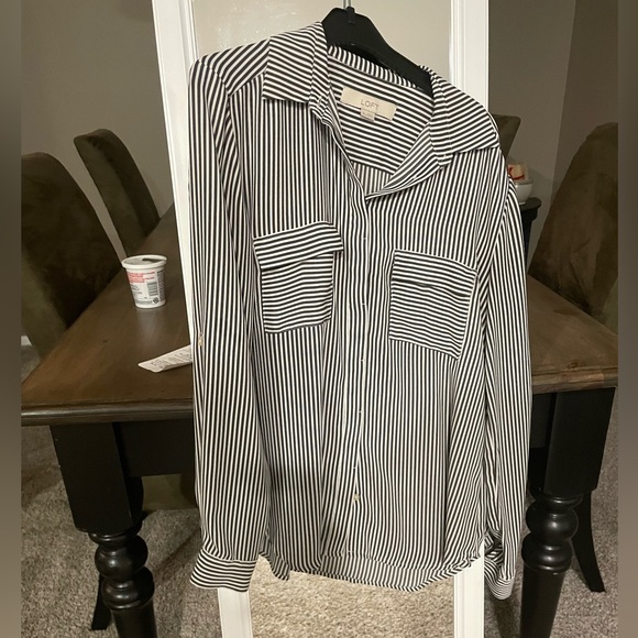 Button Up Blouse - Picture 4 of 8